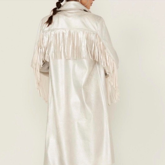 Shyanne Jackets & Blazers - Shyanne Womens Silver Fringe Trench Coat SZ XL Open Front Collared Western Party